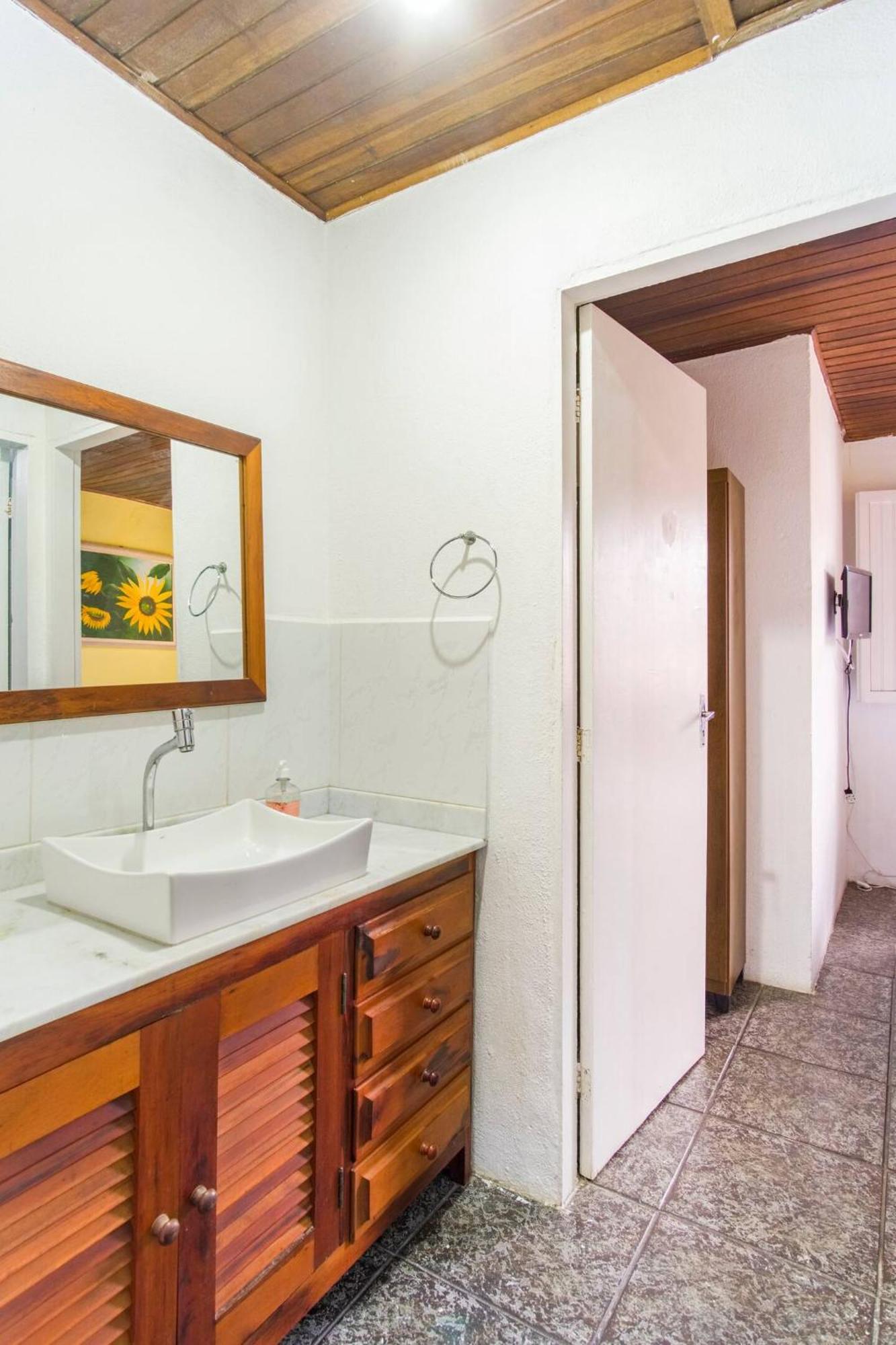 Villa Casa Bromélia, a 15 minutos a pé do centro histórico! à Parati Extérieur photo